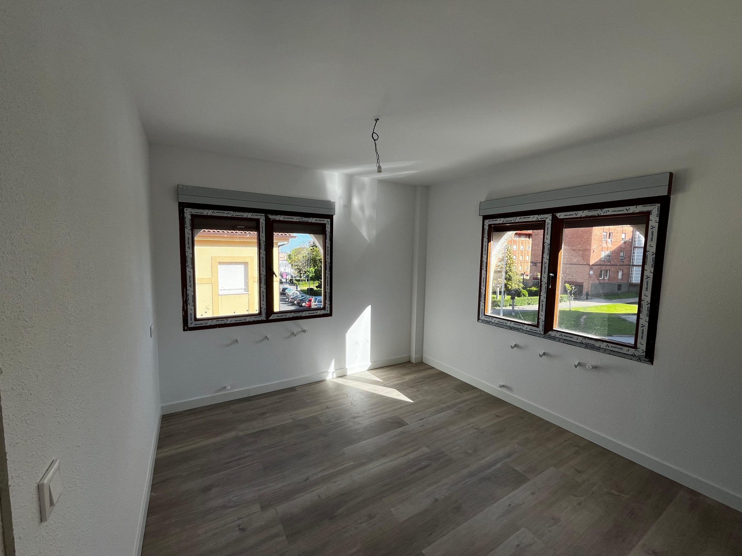 WhatsApp Image 2025-05-17 at 16.23.01 (4)